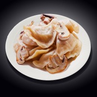 Вареники з картоплею та грибами