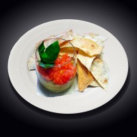 Гуакамоле з чіпсами