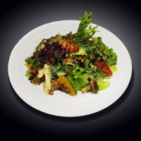 Салат з овочами гриль